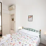 公寓 L Olivier Modern And Bright Historic Center Gem, 150m From The 昂蒂布