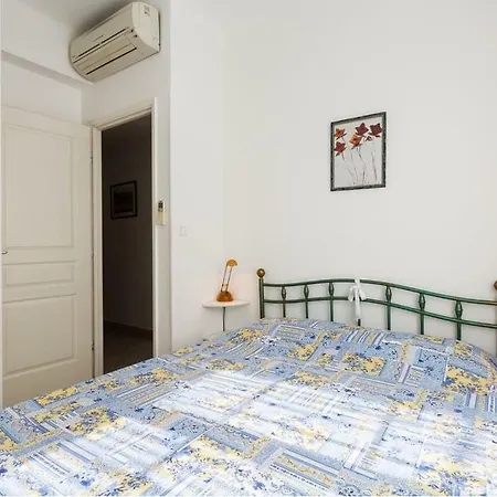 Appartement L Olivier Modern And Bright Historic Center Gem, 150m From The *